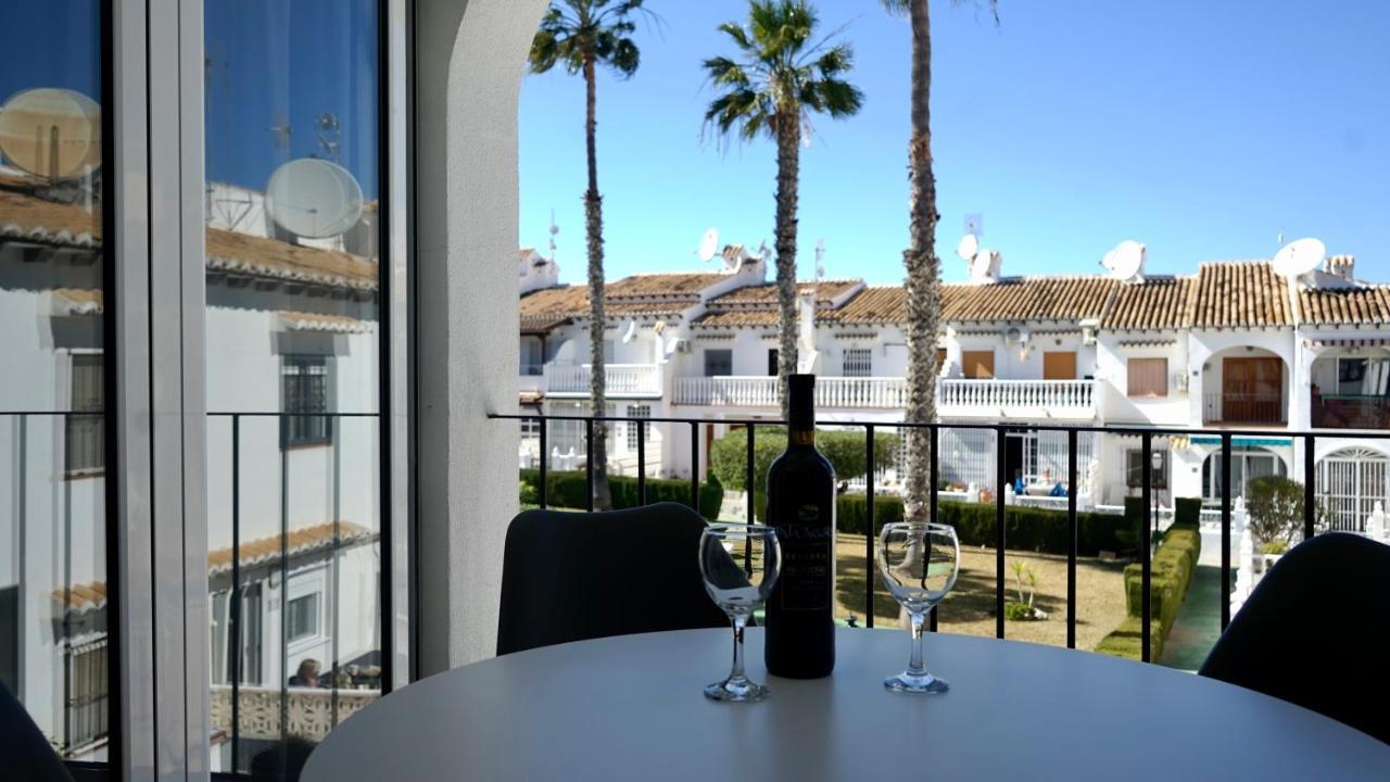 Apartamento Agua Rosa Torrevieja Esterno foto