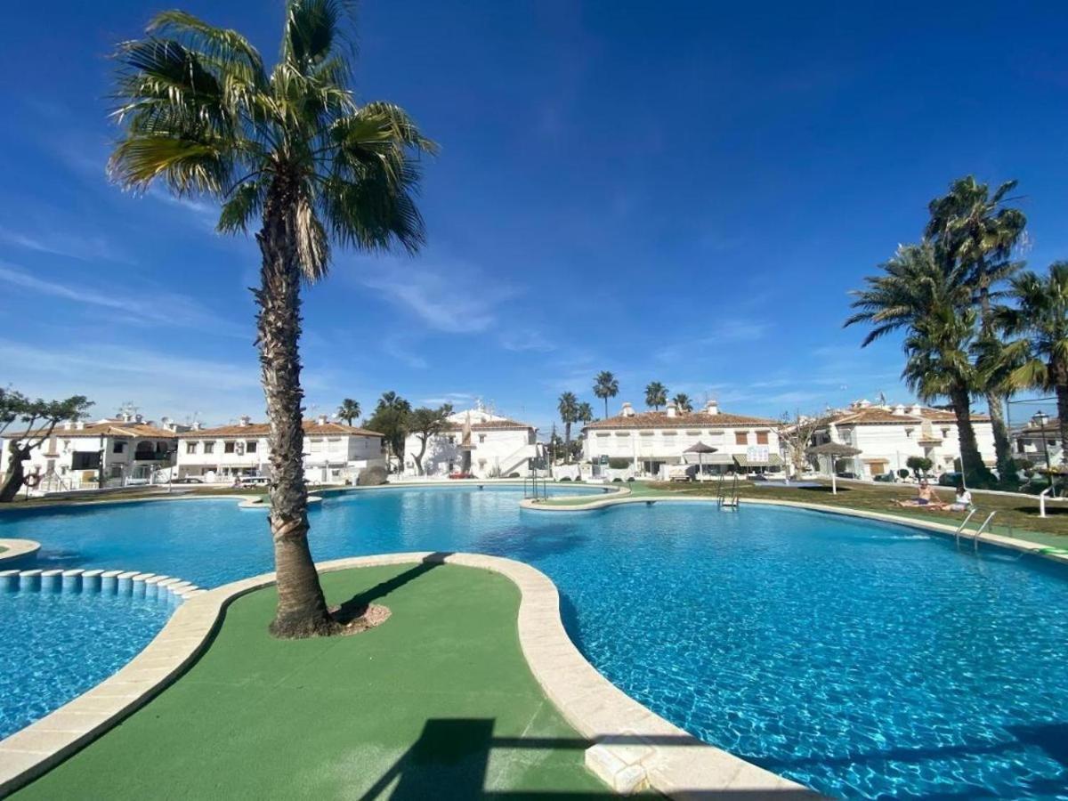 Apartamento Agua Rosa Torrevieja Esterno foto