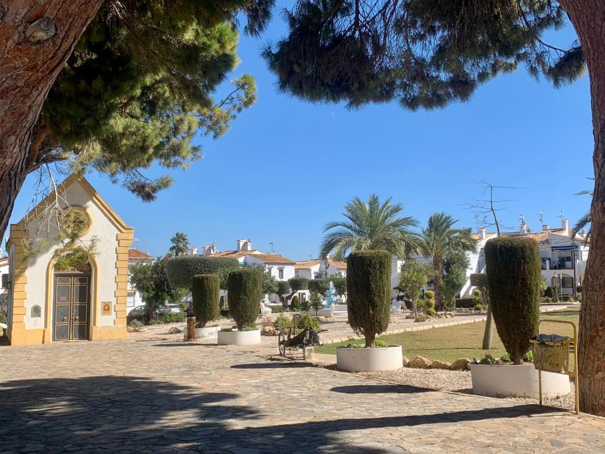 Apartamento Agua Rosa Torrevieja Esterno foto