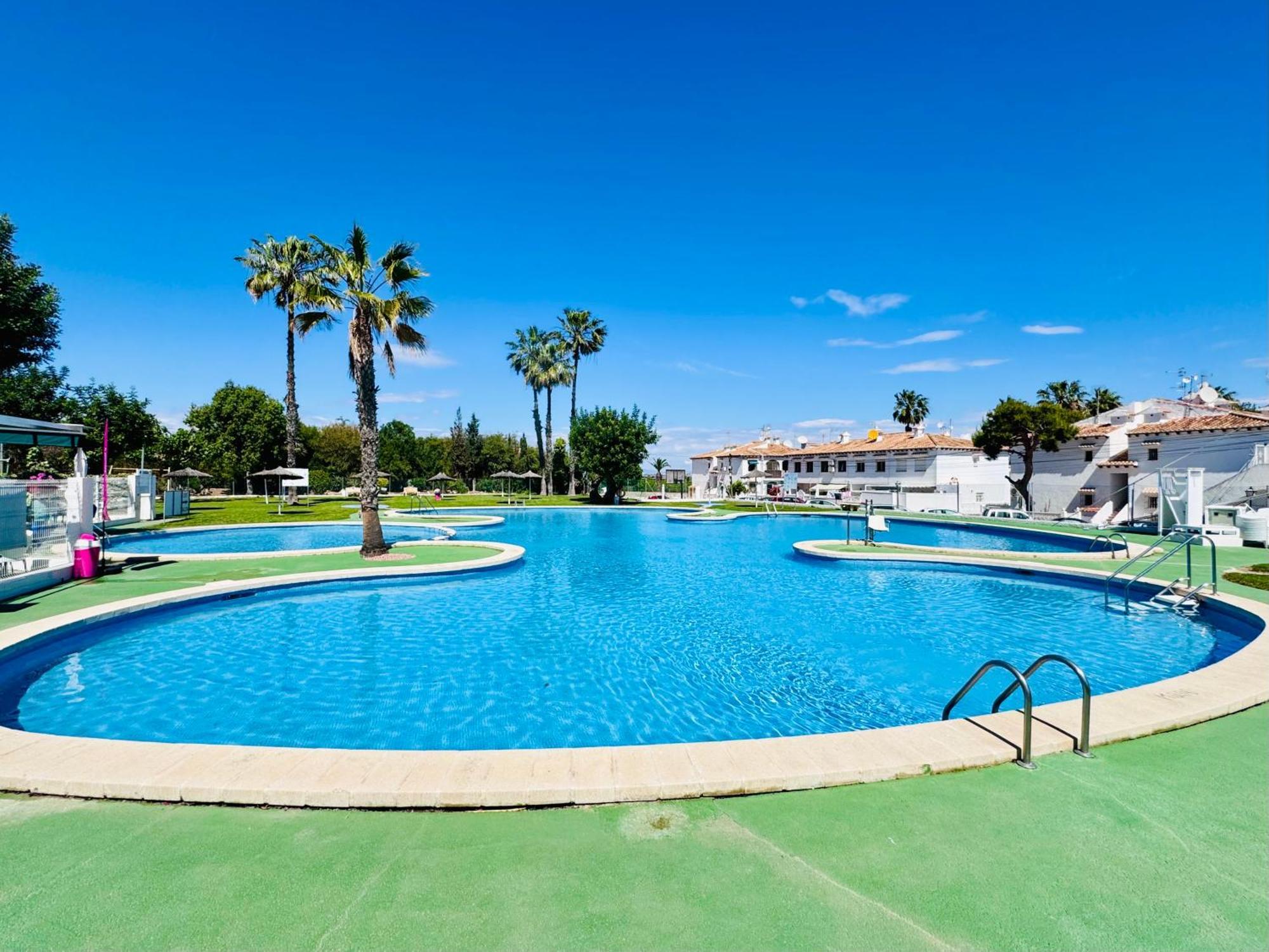 Apartamento Agua Rosa Torrevieja Esterno foto