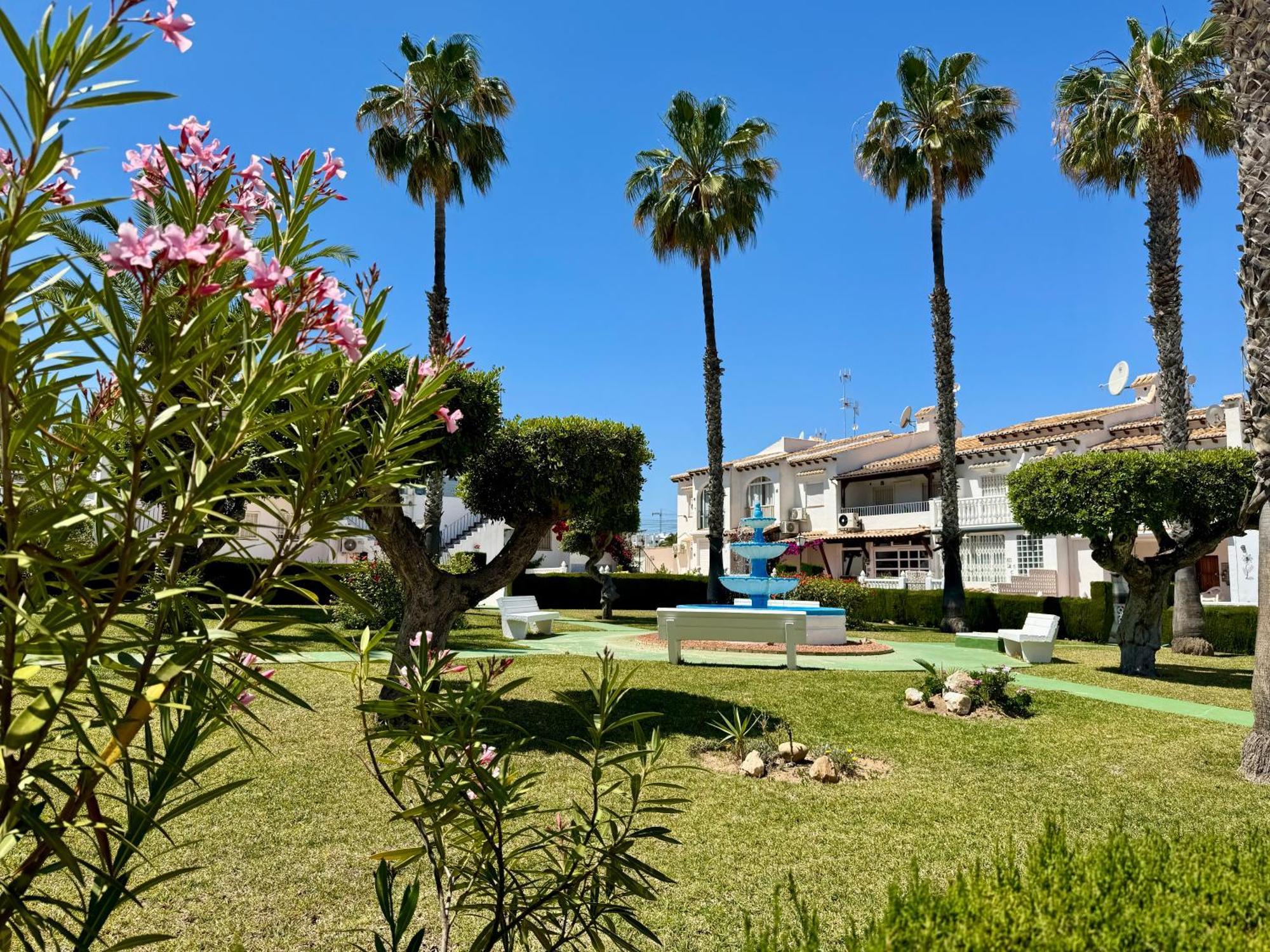 Apartamento Agua Rosa Torrevieja Esterno foto